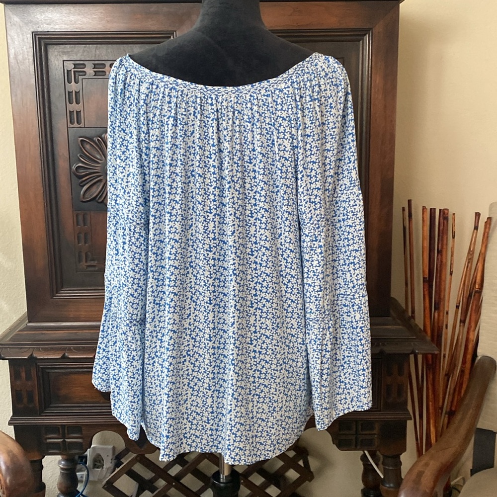 Max Studio Flowing Spring Blouse - image 4